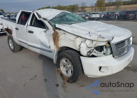 2008 Dodge Dakota Laramie z USA, uszkodzony, nr VIN 1D7HW58N08S562470